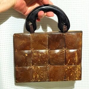 Coconut Square Clutch Purse